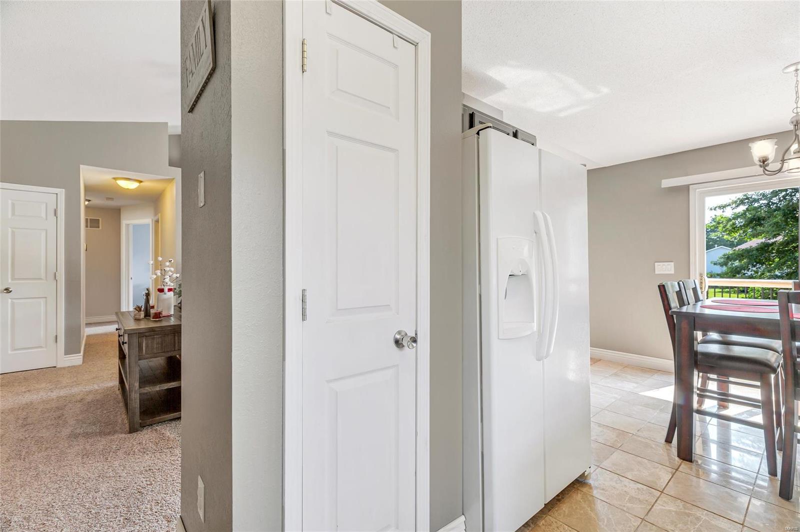 613 Copper Line Road Maryville, IL 62062 - Photo 10 of 41 Gallery Image 10