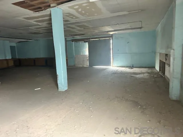 900 East 3rd Street Calexico, CA 92231 - Photo 3 of 13 a view of empty room