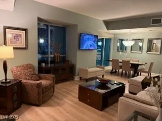 $3,500 | 2700 South Las Vegas Boulevard, Unit 708, Las Vegas, NV 89109