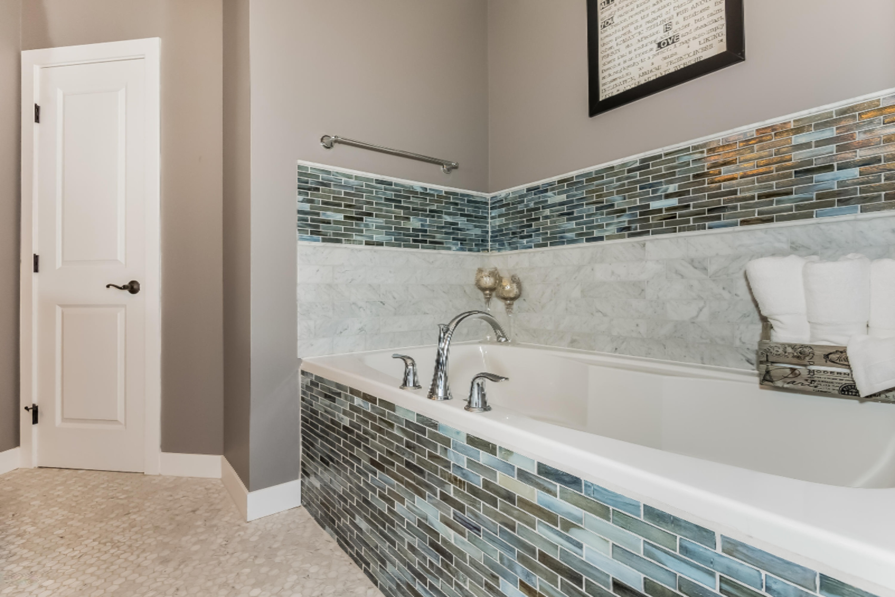 16099 Surrey Way Spring Lake, MI 49456 - Photo 23 of 60 023-Master_Bathroom-2397611-large - Copy