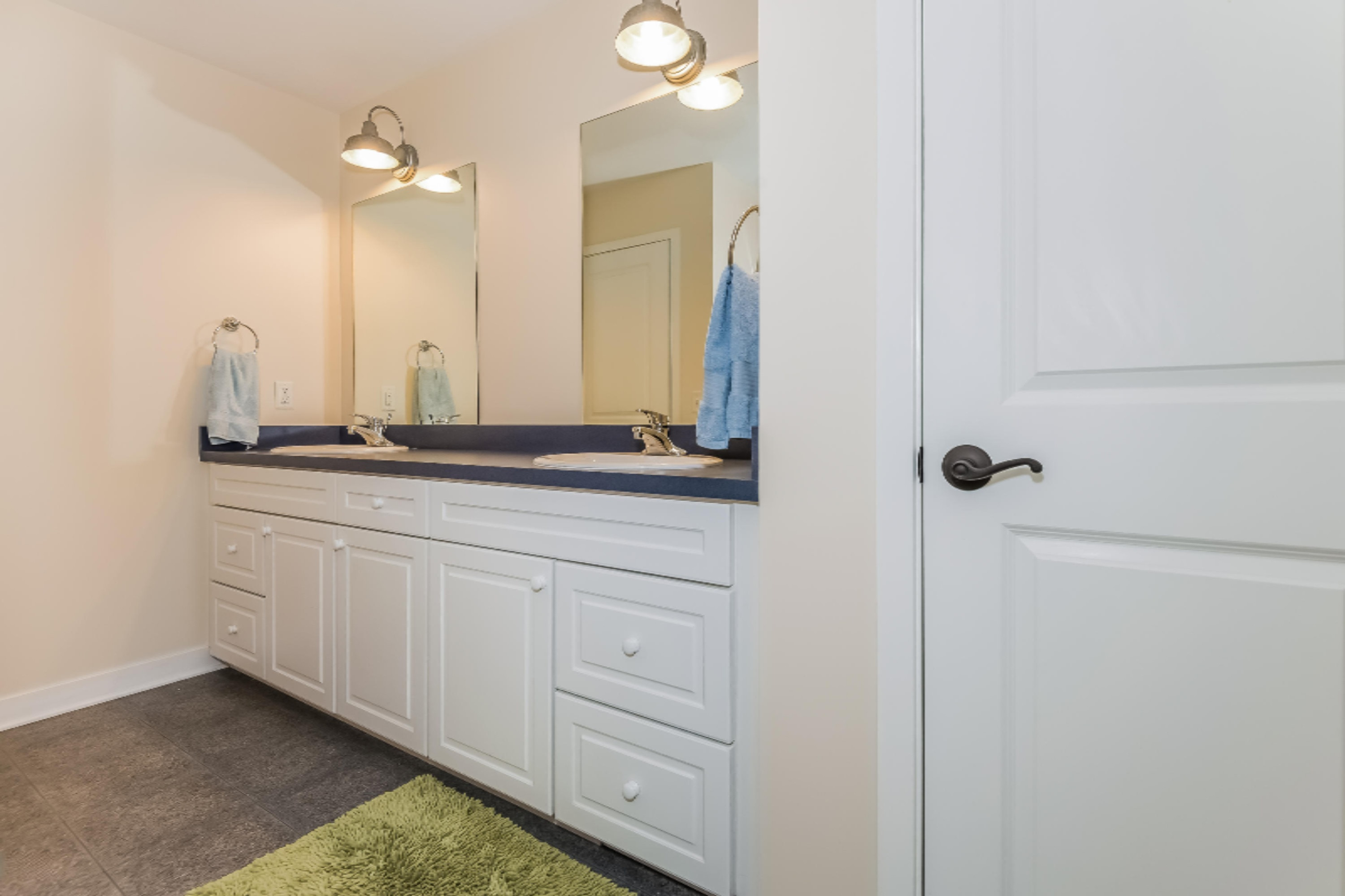 16099 Surrey Way Spring Lake, MI 49456 - Photo 42 of 60 042-Bathroom-2397625-large - Copy