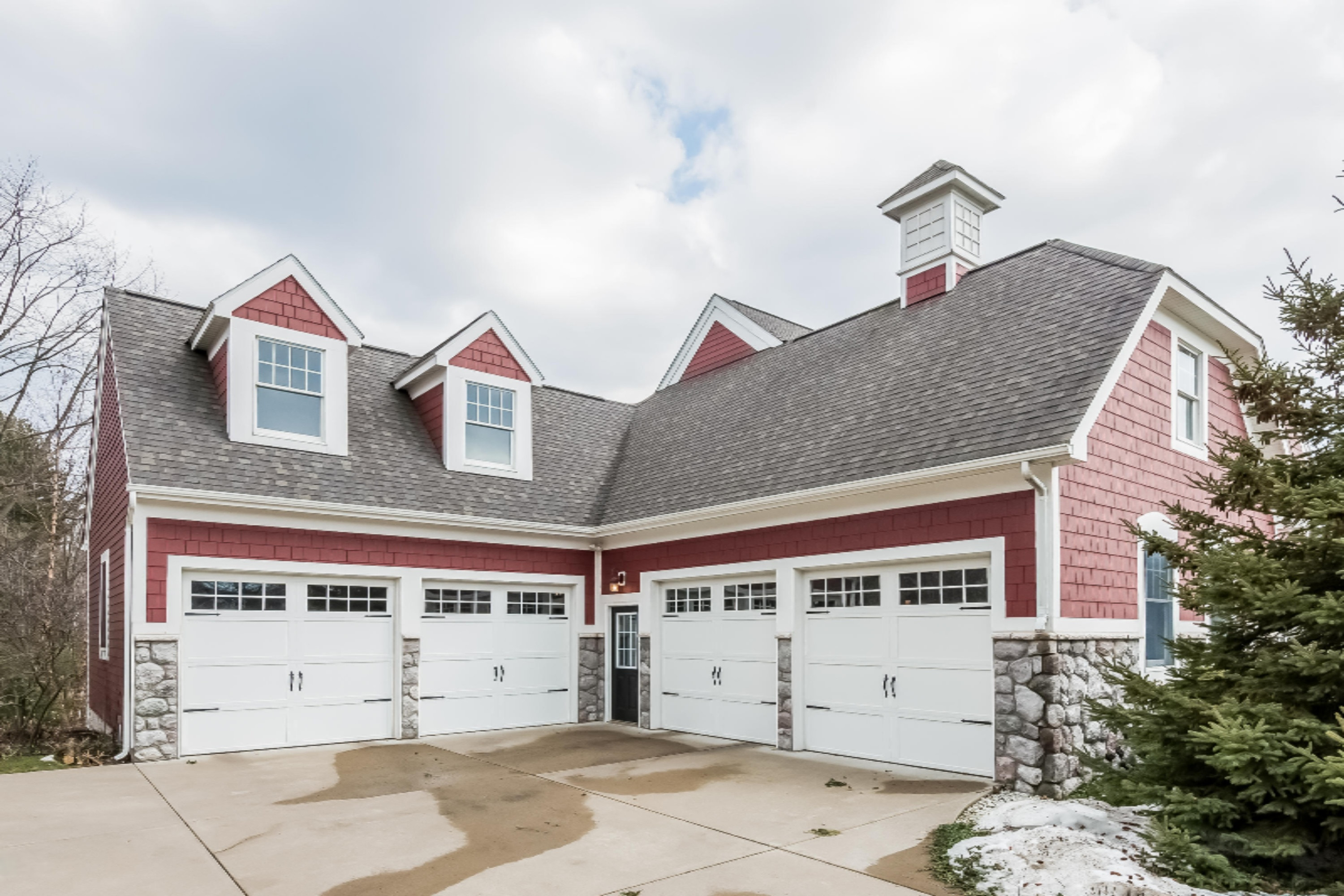 16099 Surrey Way Spring Lake, MI 49456 - Photo 51 of 60 051-Garage-2397633-large - Copy