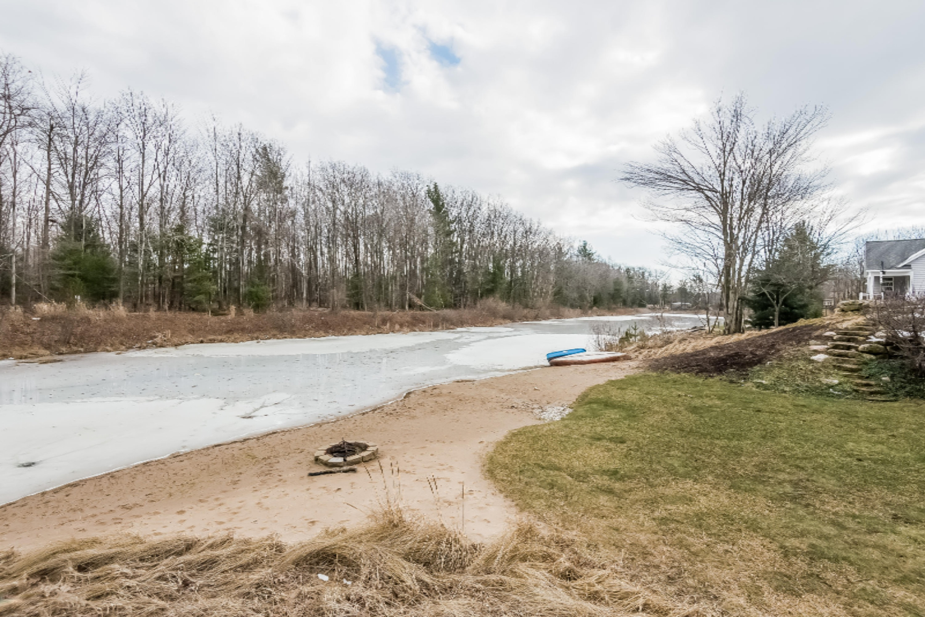 16099 Surrey Way Spring Lake, MI 49456 - Photo 53 of 60 053-Exterior-2397635-large - Copy