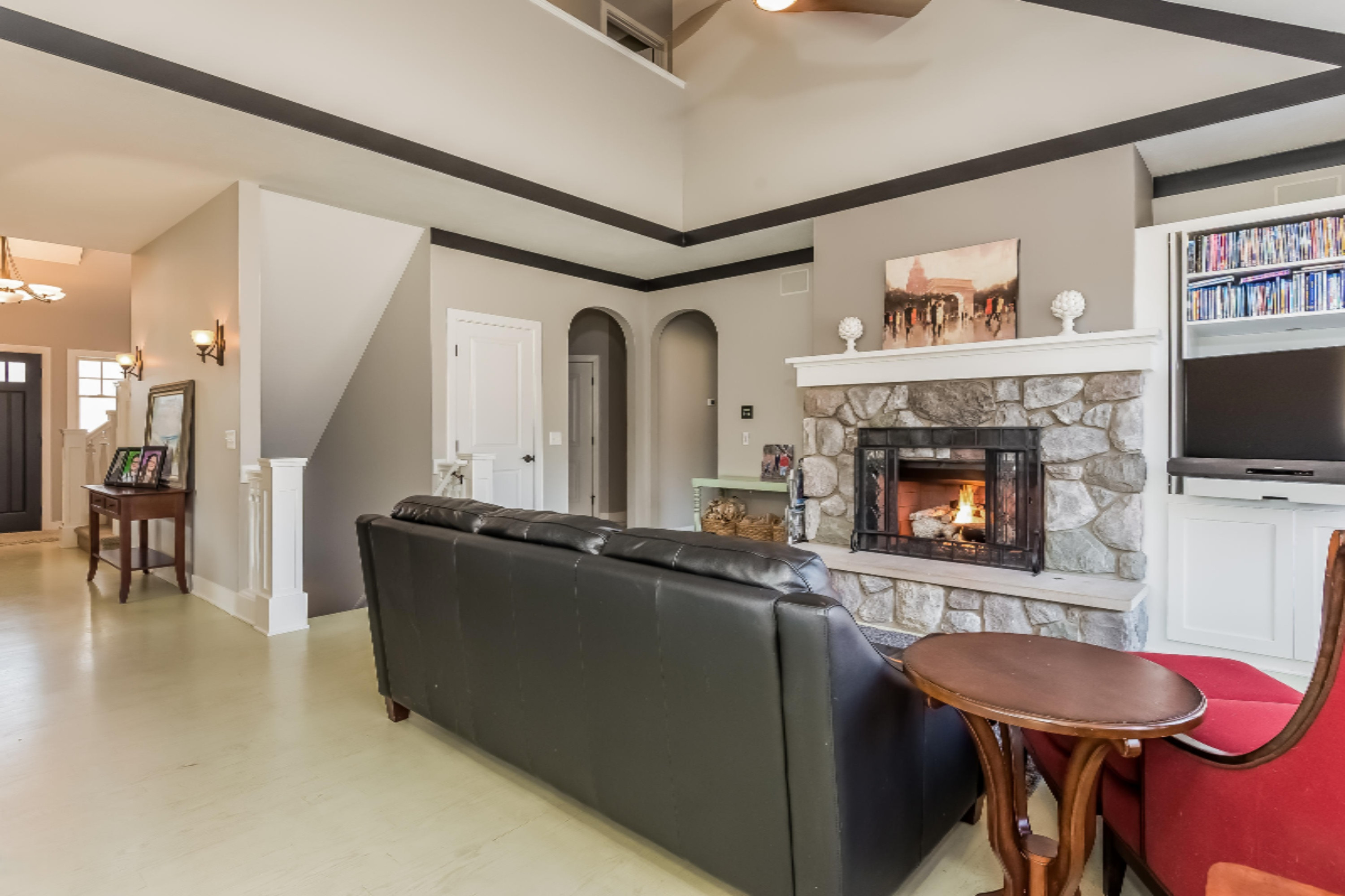 16099 Surrey Way Spring Lake, MI 49456 - Photo 7 of 60 007-Living_Room-2397605-large