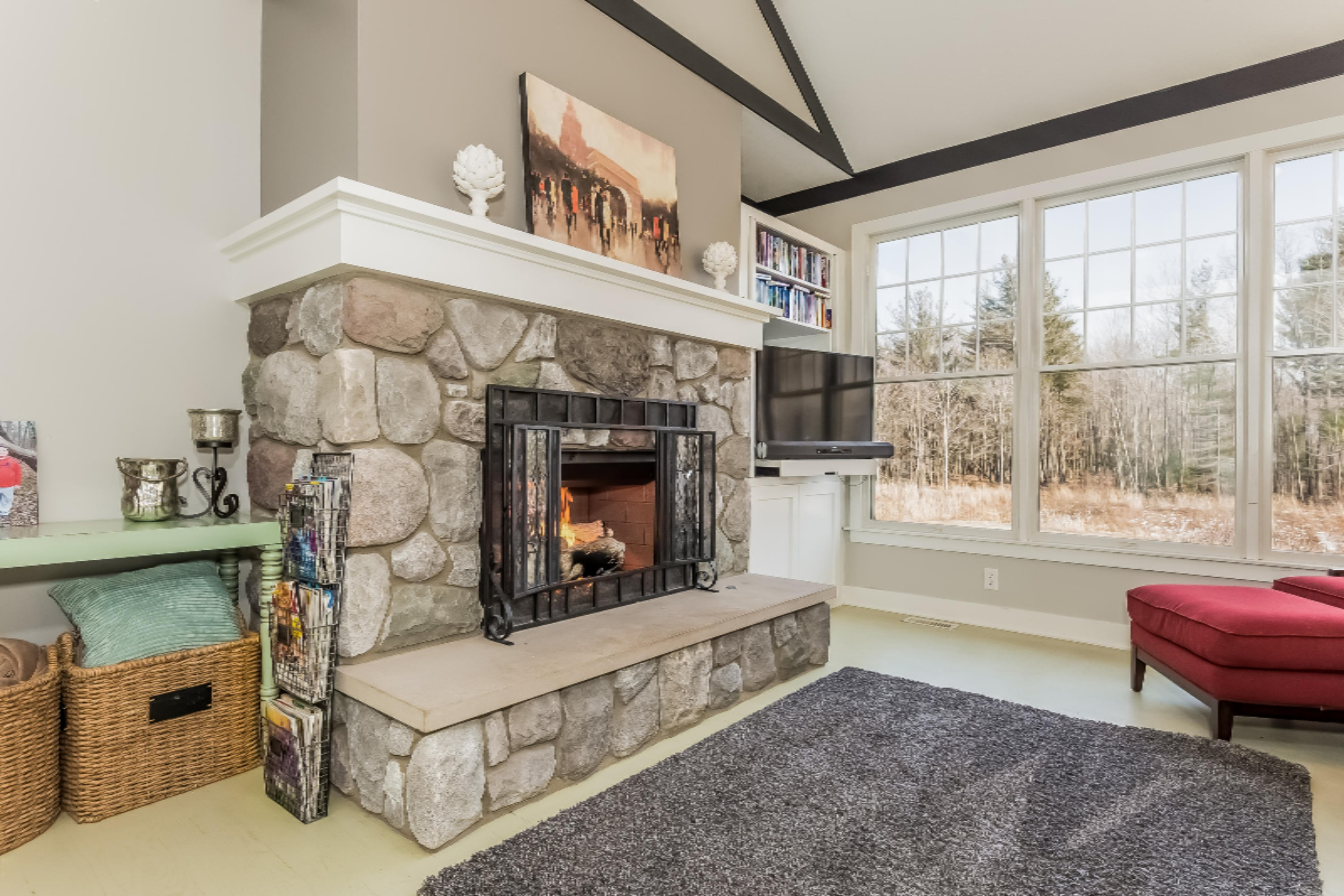 16099 Surrey Way Spring Lake, MI 49456 - Photo 10 of 60 010-Living_Room-2397602-large