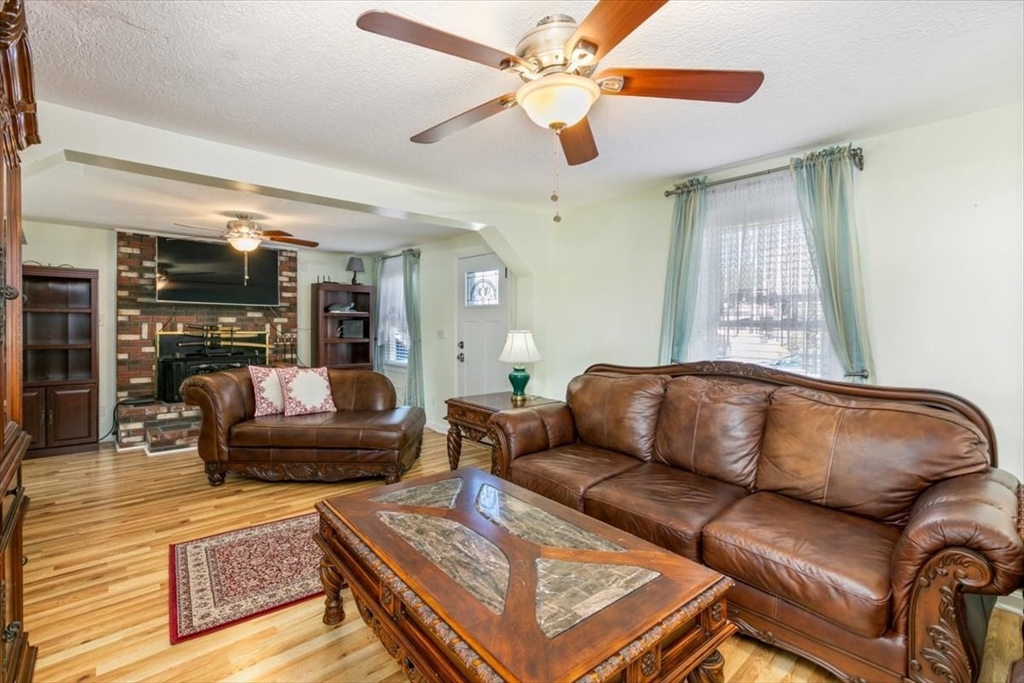 648 Mast Road Manchester, NH 03102 - Photo 10 of 38 Gallery Image 10