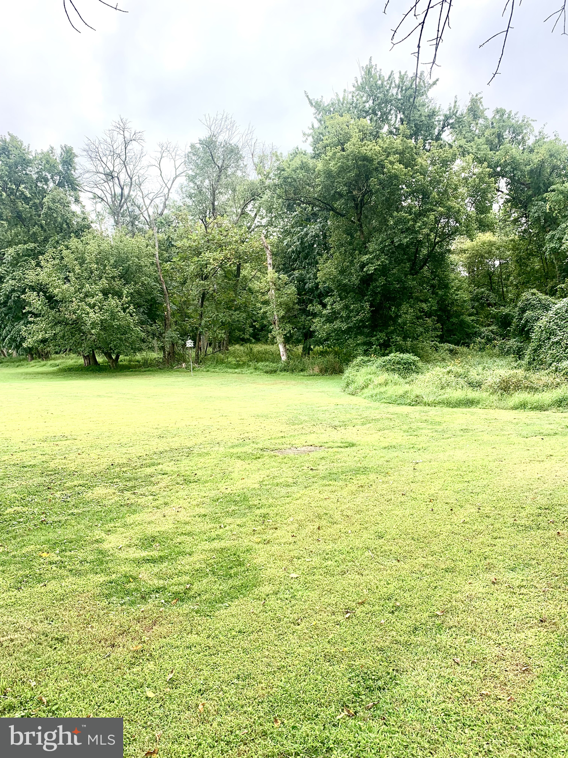 832 Evanson Road Hockessin, DE 19707 - Photo 6 of 13 a view of an ocean