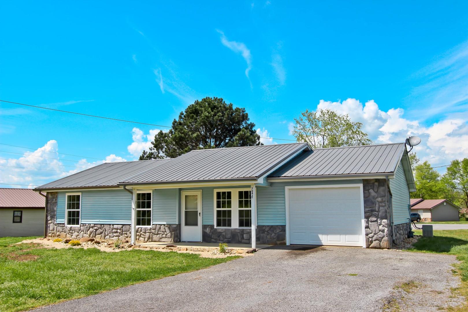 708 Warford Road Newport, TN 37821 - Photo 1 of 34 IMG_4407