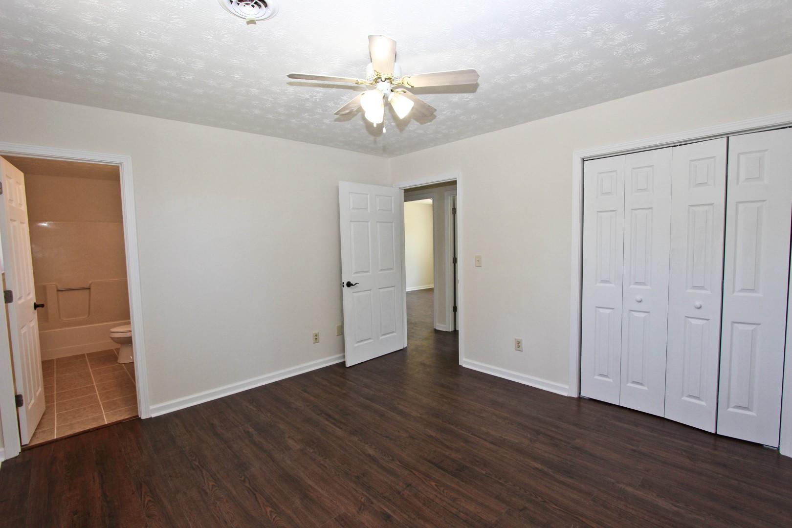 708 Warford Road Newport, TN 37821 - Photo 17 of 34 IMG_4461