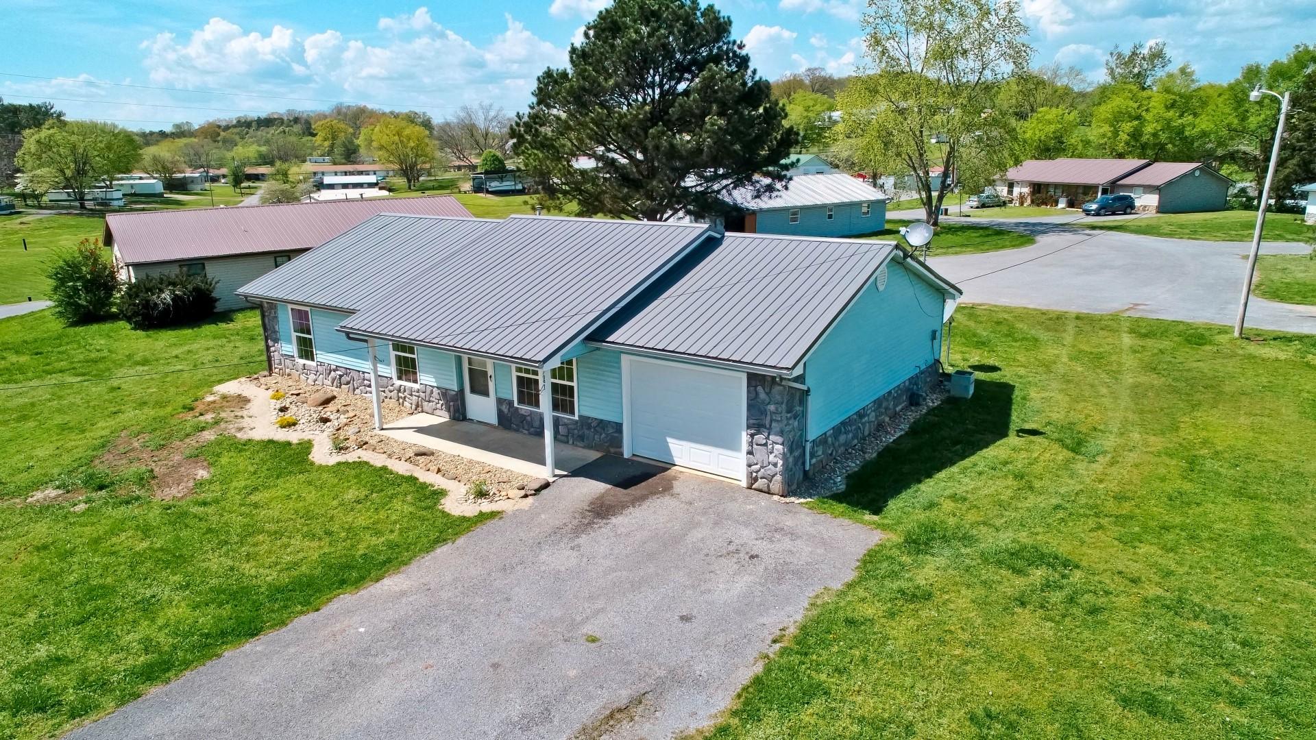 708 Warford Road Newport, TN 37821 - Photo 4 of 34 DJI_0005