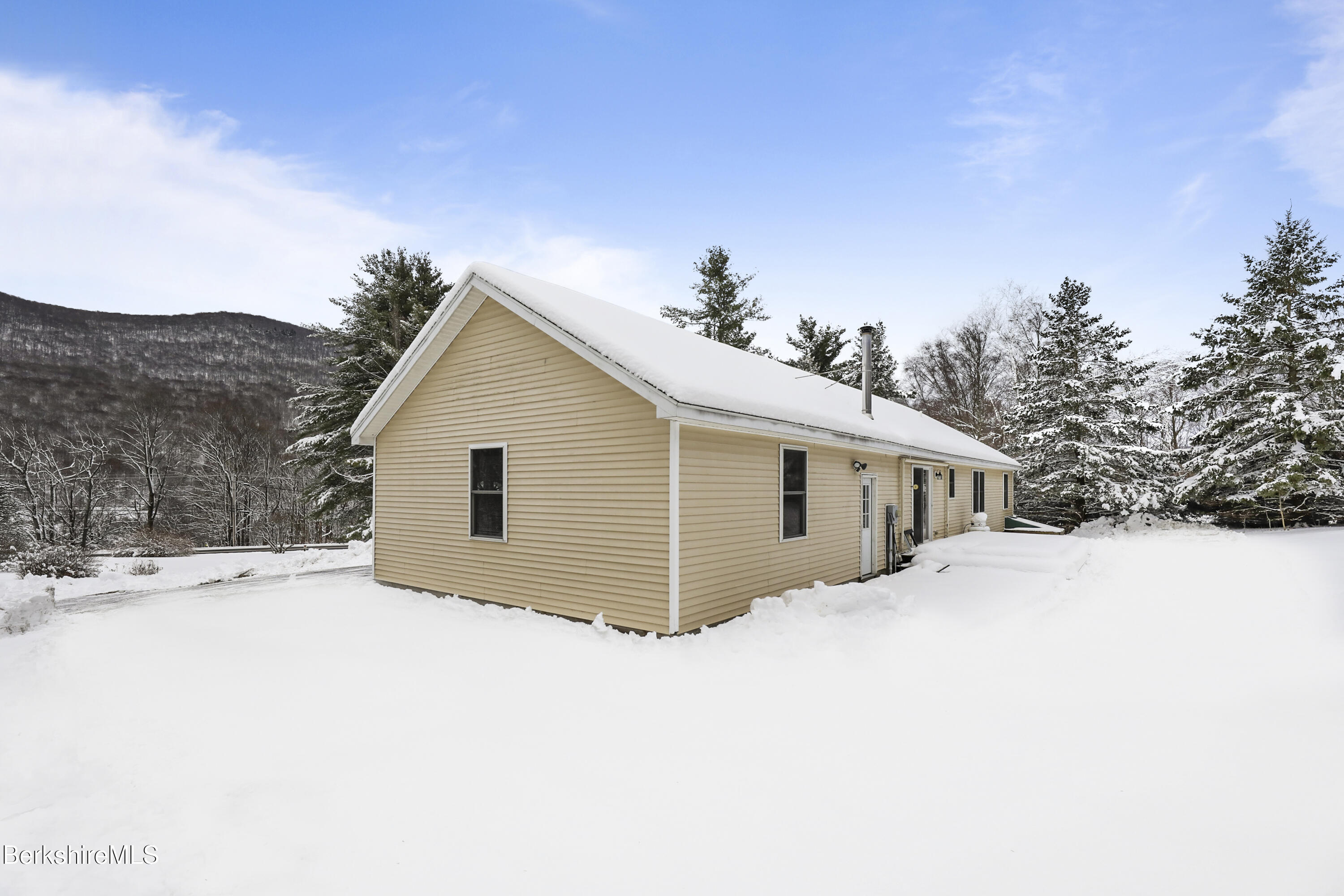 2161 Hancock Road Hancock, MA 01267 - Photo 27 of 29 140 Exterior Back
