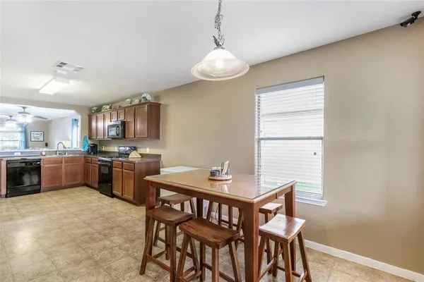 $1,925 | 8022 Yaupon View Drive, Cypress, TX 77433