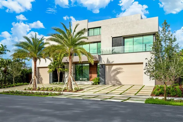 $6,500,000 | 2000 Harbourview Drive, Fort Lauderdale, FL 33316