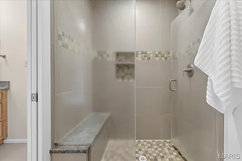 $995,000 | 8019 Crescent Drive, St. Louis, MO 63105