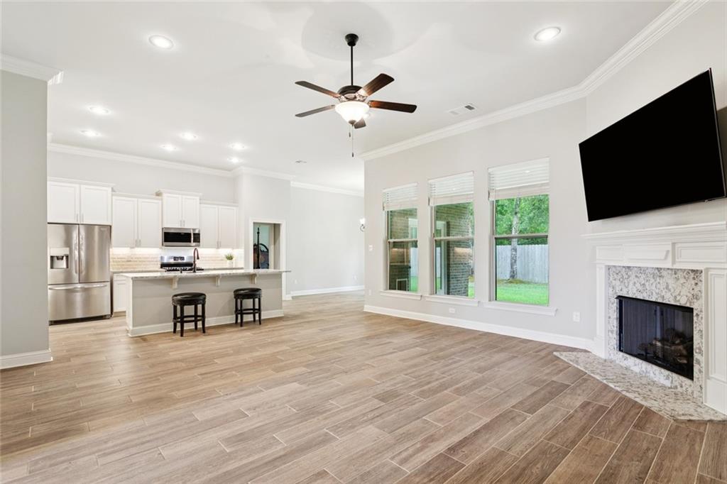335 Saw Grass Loop Covington, LA 70435 - Photo 4 of 32 Gallery Image 4