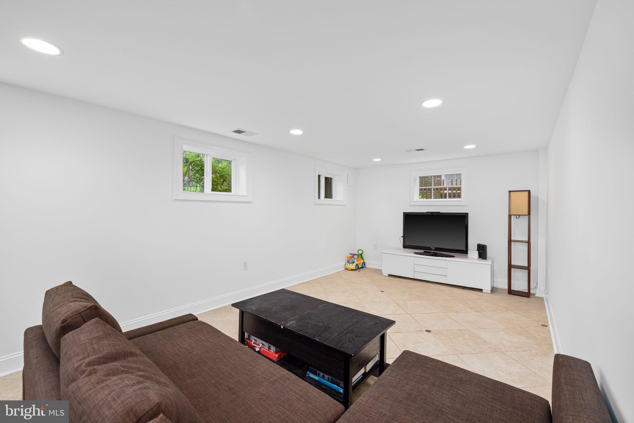 4204 13th Place Northeast Washington, DC 20017 - Photo 27 of 43