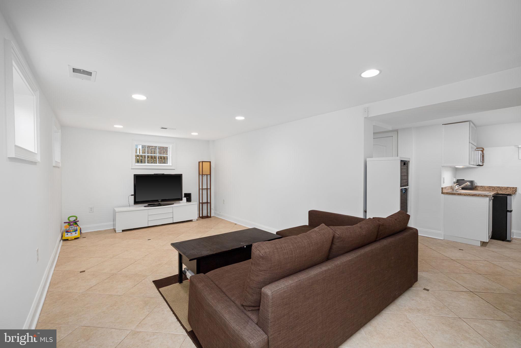 4204 13th Place Northeast Washington, DC 20017 - Photo 29 of 43