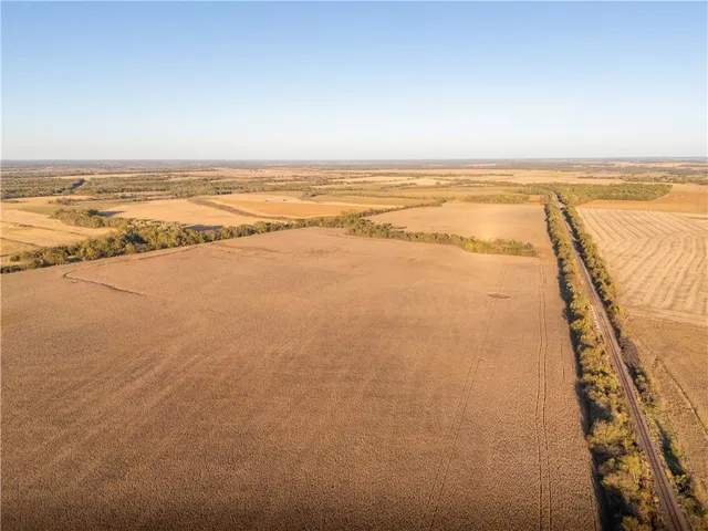 $868,500 | 0 Virginia Road, Kincaid, KS 66039