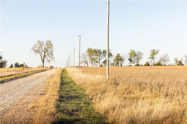 $868,500 | 0 Virginia Road, Kincaid, KS 66039