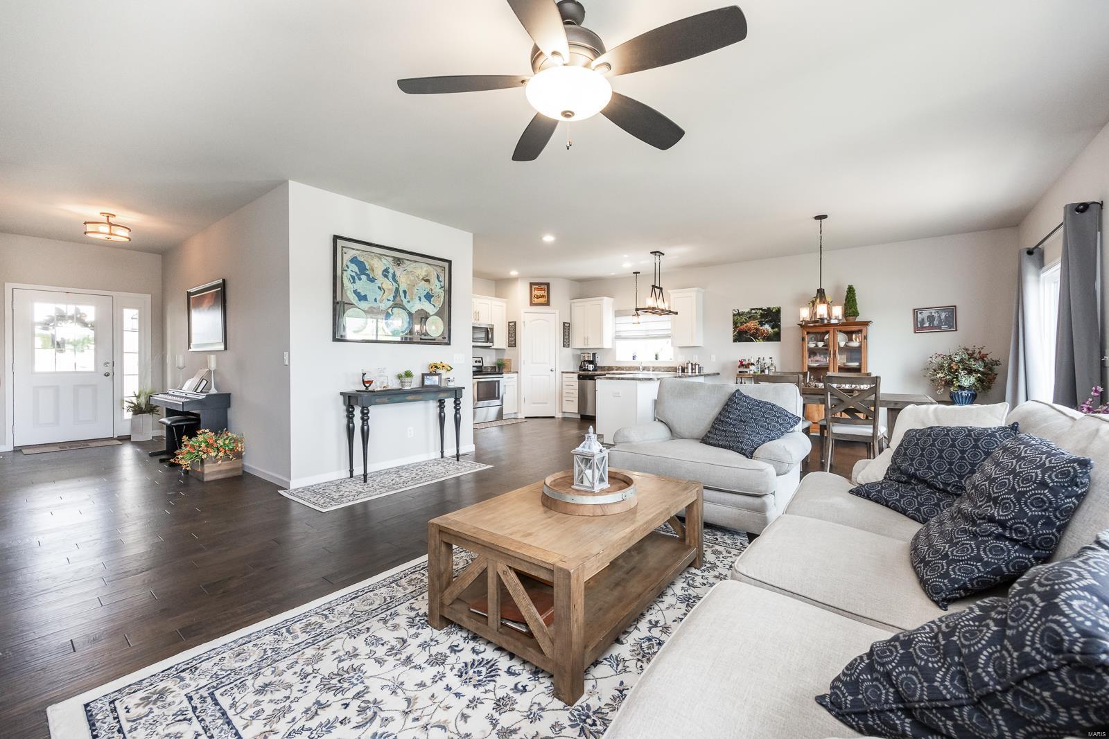 865 Bluff Ridge Lane Shiloh, IL 62221 - Photo 4 of 24