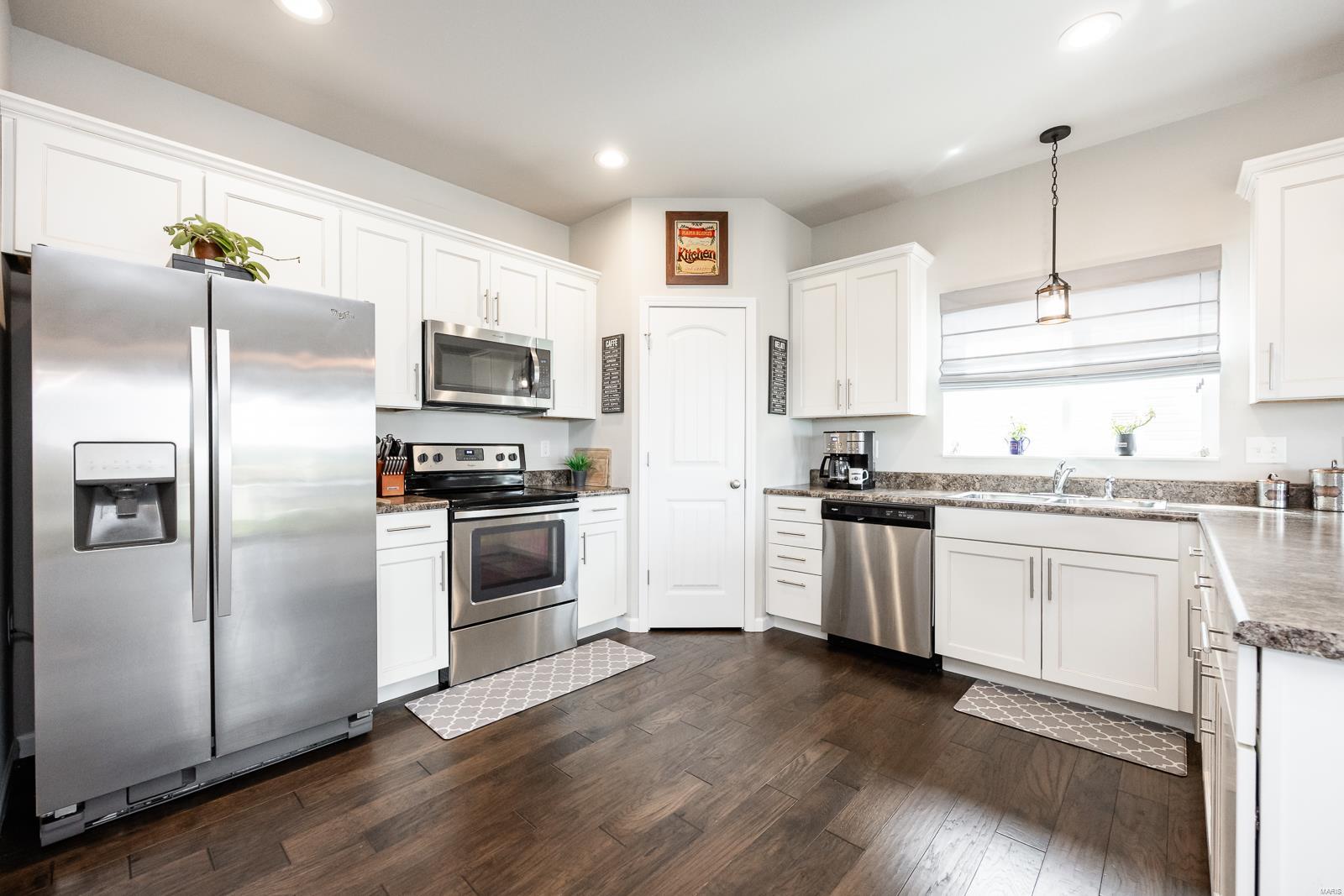 865 Bluff Ridge Lane Shiloh, IL 62221 - Photo 9 of 24