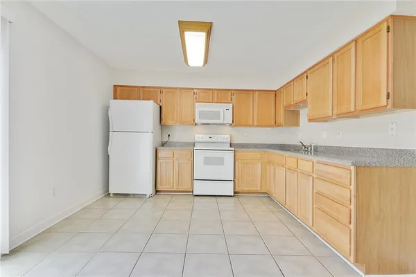 $1,400 | 1729 Newport Place, Unit 9, Kenner, LA 70065