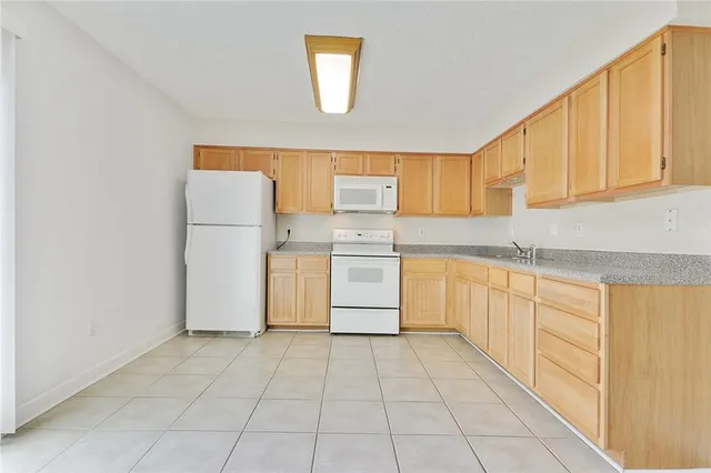 $1,400 | 1729 Newport Place, Unit 9, Kenner, LA 70065