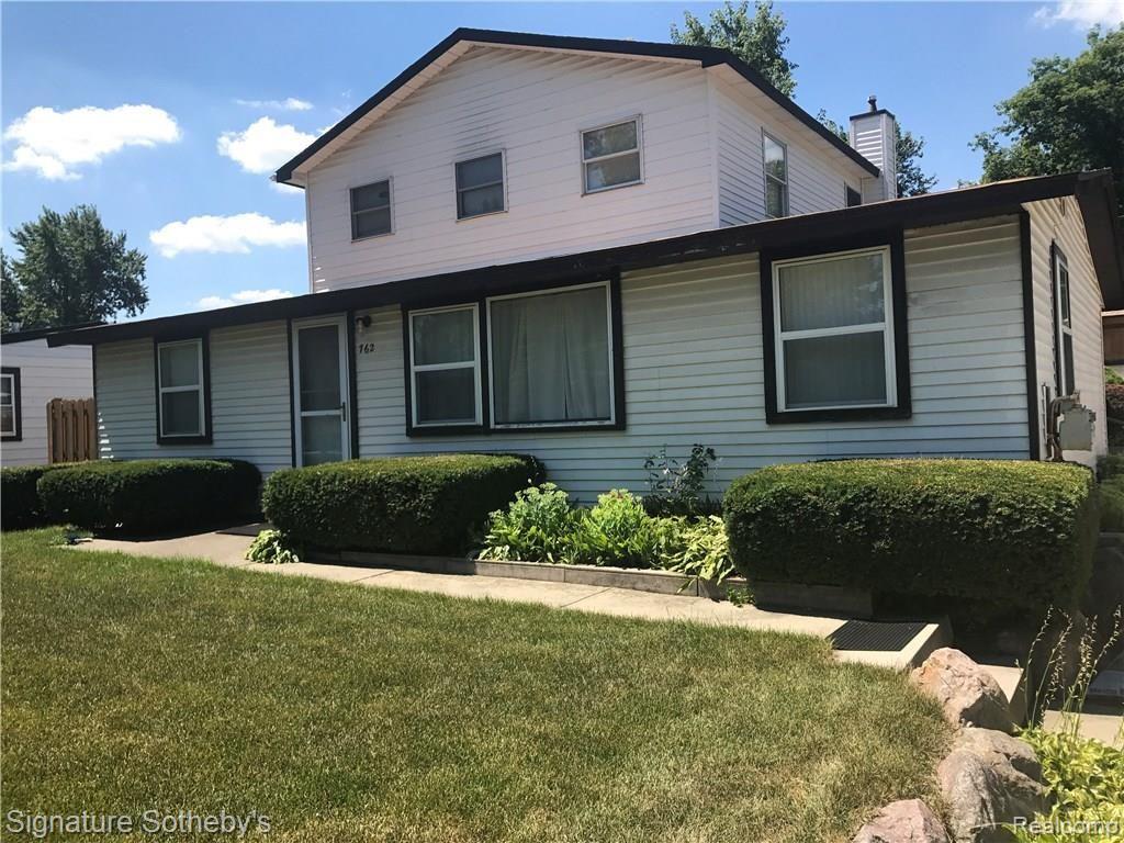 762 Pine Tree Road Lake Orion, MI 48362 - Photo 15 of 16 Gallery Image 15