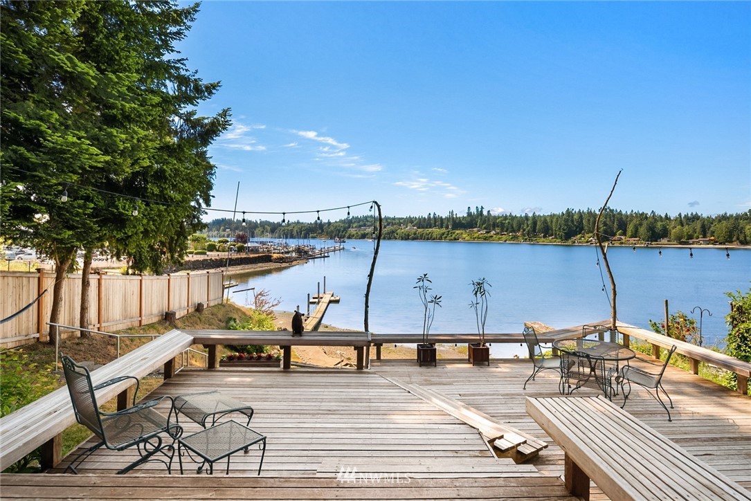 11051 Northeast West Kingston Road Kingston, WA 98346 - Photo 1 of 35