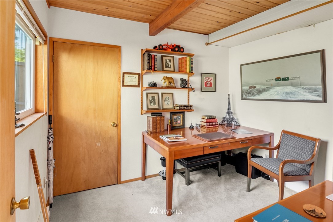 11051 Northeast West Kingston Road Kingston, WA 98346 - Photo 21 of 35