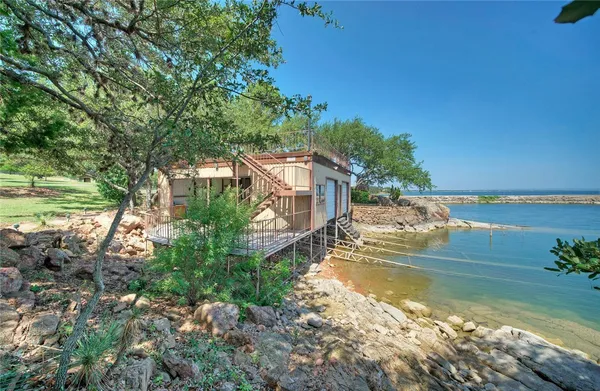 a view of outdoor space