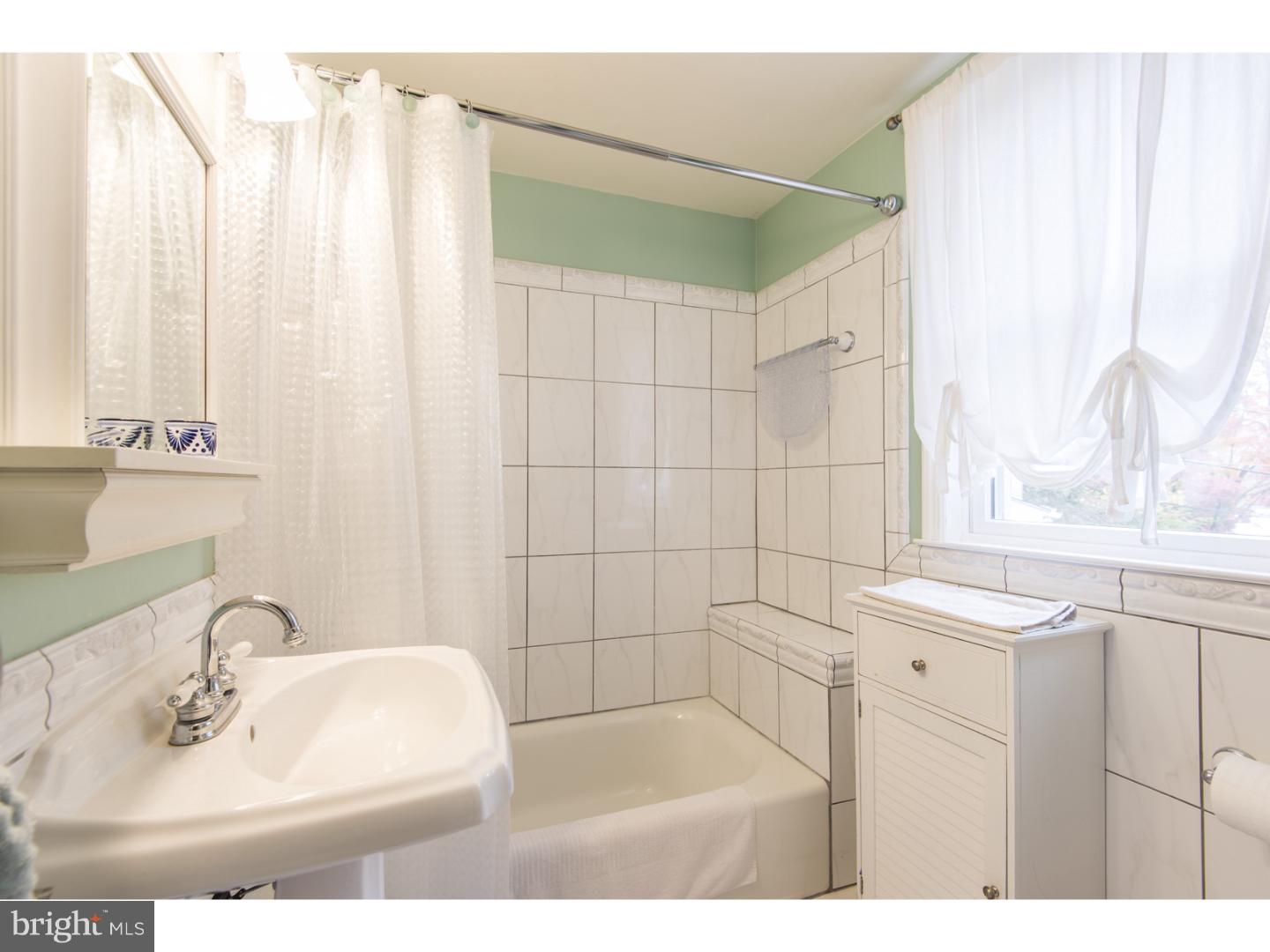 410 Crest Road Oreland, PA 19075 - Photo 20 of 25 Gallery Image 20