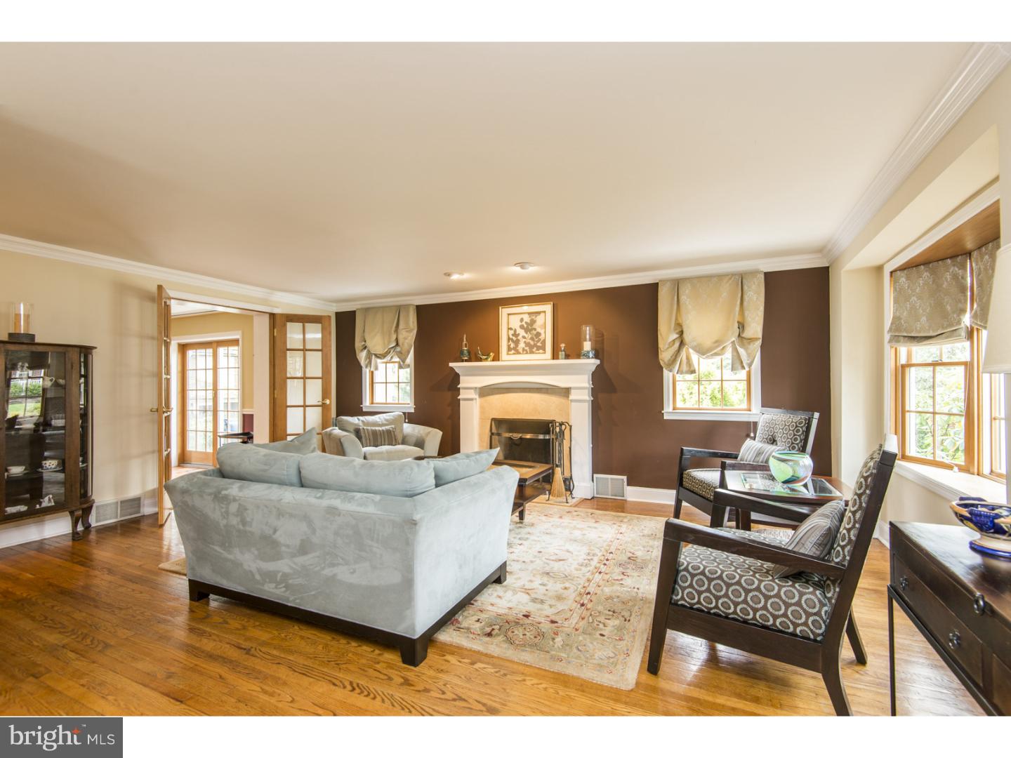 410 Crest Road Oreland, PA 19075 - Photo 3 of 25 Gallery Image 3