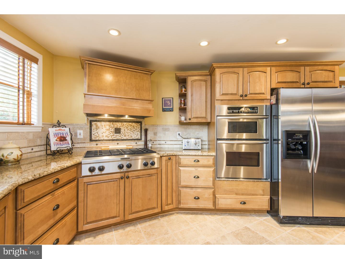 410 Crest Road Oreland, PA 19075 - Photo 10 of 25 Gallery Image 10