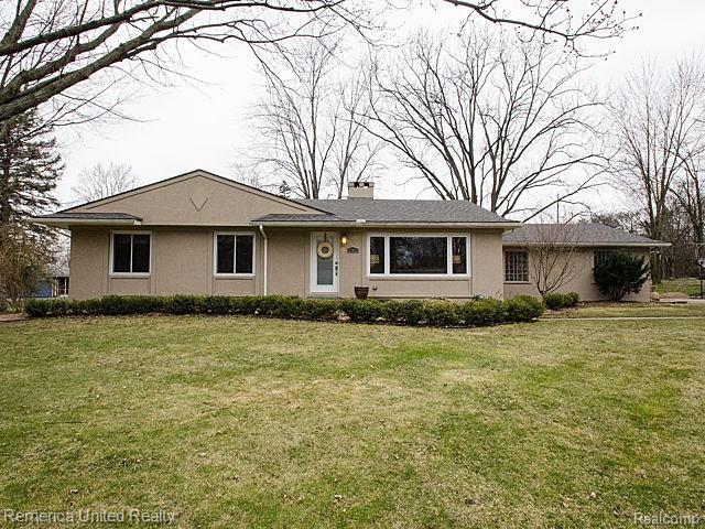 28025 Quail Hollow Road Farmington Hills, MI 48331 - Photo 1 of 38