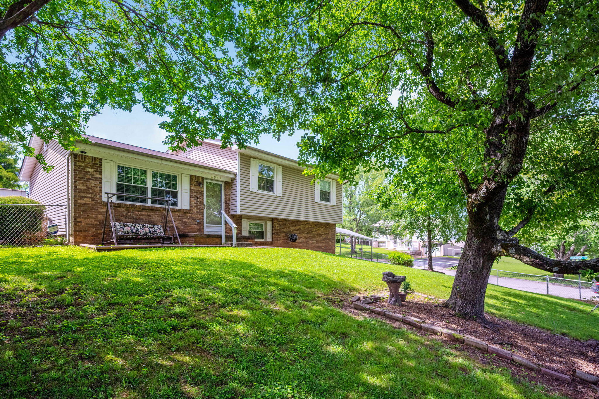 8979 Hensley Road Hixson, TN 37343 - Photo 2 of 32 2-web-or-mls-DSC_3965