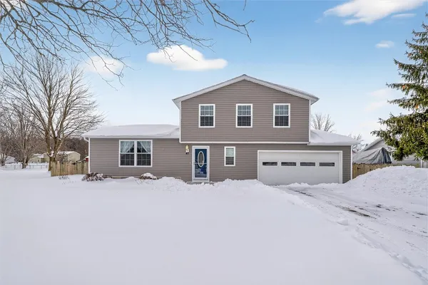 $189,900 | 47 Alderbush Lane, Hamlin, NY 14464