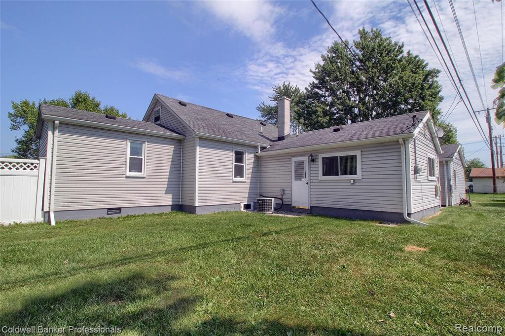 41495 Tyler Road Belleville, MI 48111 - Photo 27 of 32