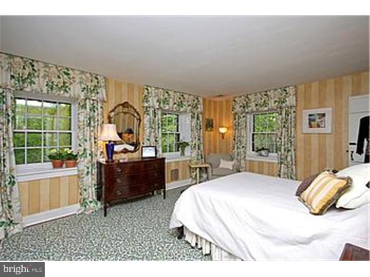 341 East Knowlton Road Media, PA 19063 - Photo 12 of 25 Bedroom