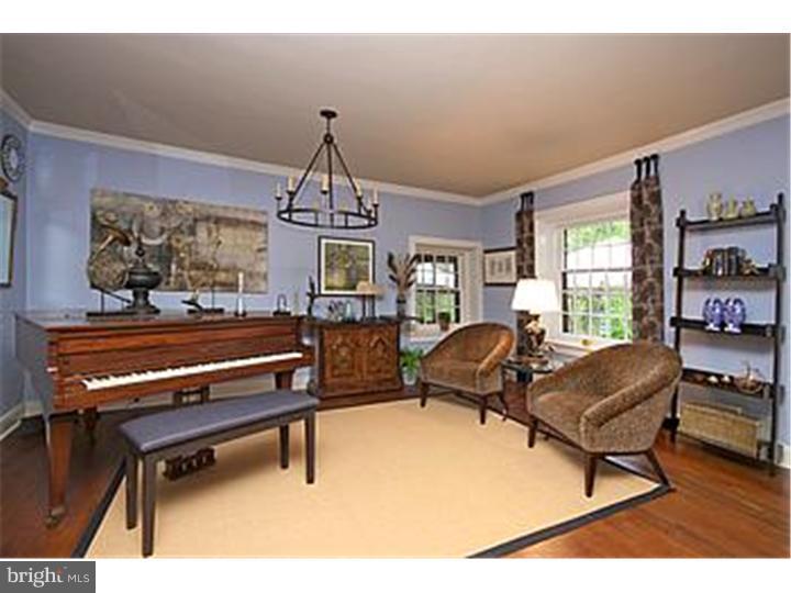 341 East Knowlton Road Media, PA 19063 - Photo 4 of 25 Family Room