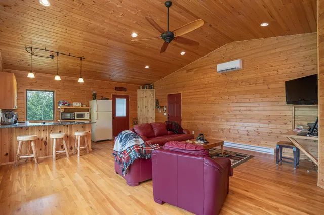 $369,900 | 1694 Buckshot Trail Northwest, Hackensack, MN 56452