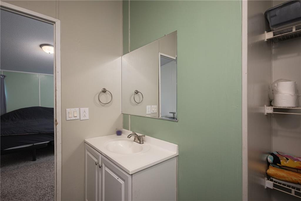 1 Southwest 575th Road Warrensburg, MO 64093 - Photo 17 of 33