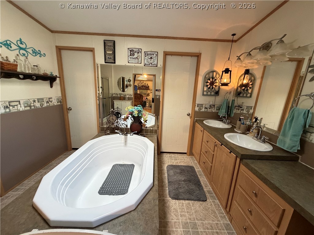 2495 Ripley Road Point Pleasant, WV 25550 - Photo 21 of 34 Primary Bath
