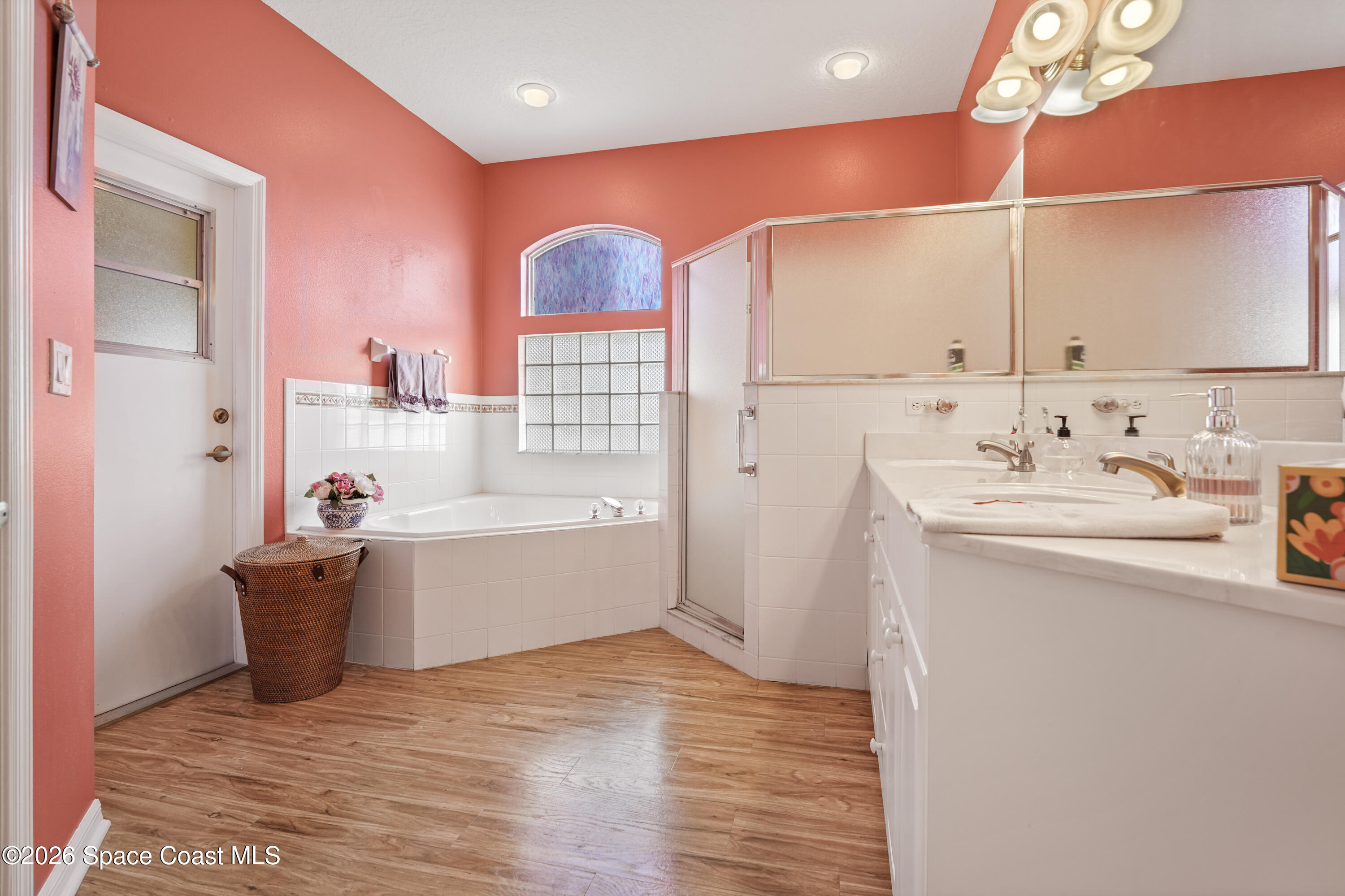 1705 Ficus Point Drive Melbourne, FL 32940 - Photo 11 of 21 12 - Primary Bath
