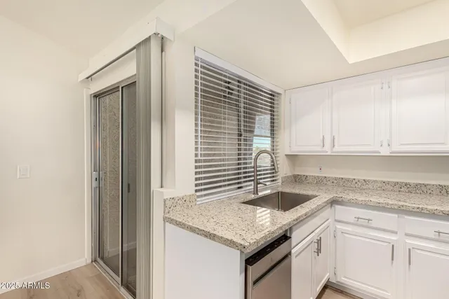 $1,240 | 461 West Holmes Avenue, Unit 342, Mesa, AZ 85210
