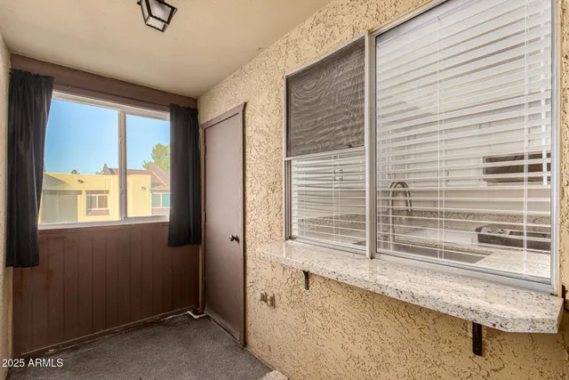 $1,240 | 461 West Holmes Avenue, Unit 342, Mesa, AZ 85210