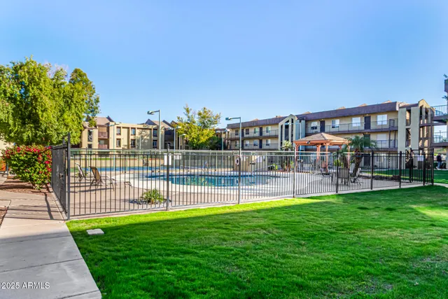 $1,240 | 461 West Holmes Avenue, Unit 342, Mesa, AZ 85210