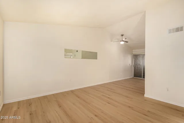 $1,240 | 461 West Holmes Avenue, Unit 342, Mesa, AZ 85210