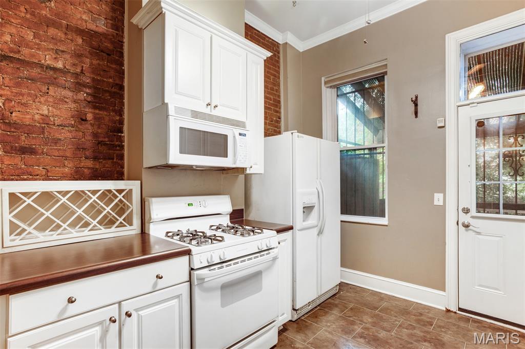 1908 California Avenue St. Louis, MO 63104 - Photo 13 of 36