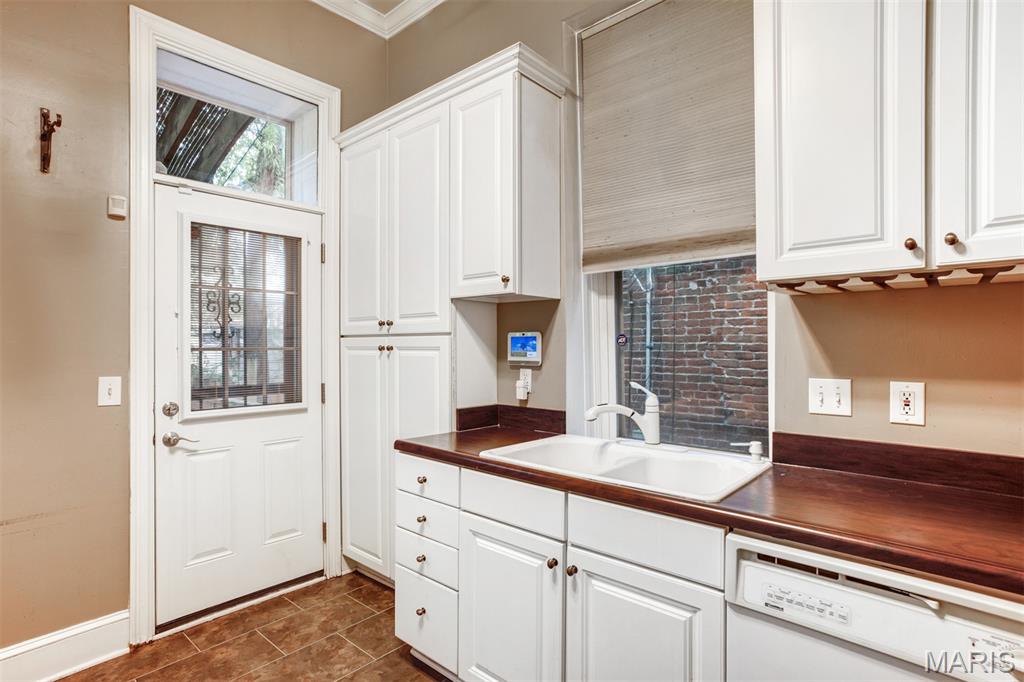 1908 California Avenue St. Louis, MO 63104 - Photo 14 of 36